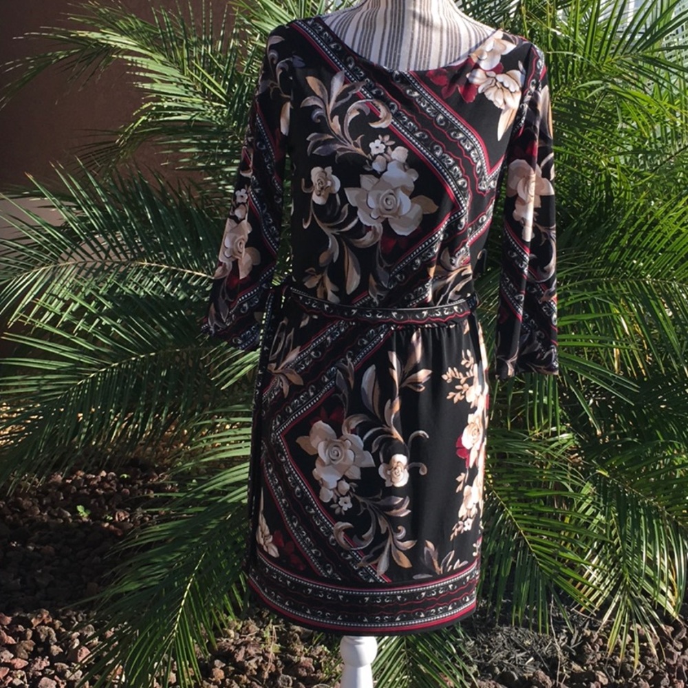 White House Black Market Dress with Flower Print size XS & 3/4 sleeves - Picture 6 of 11